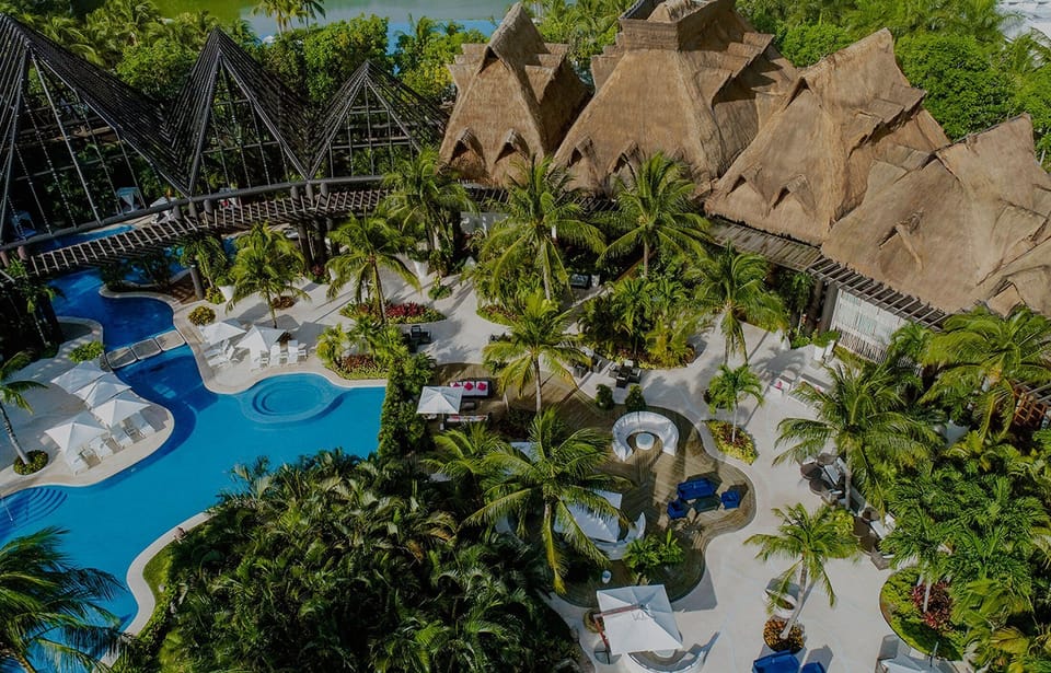 Welcome to the Grand Mayan Hotel