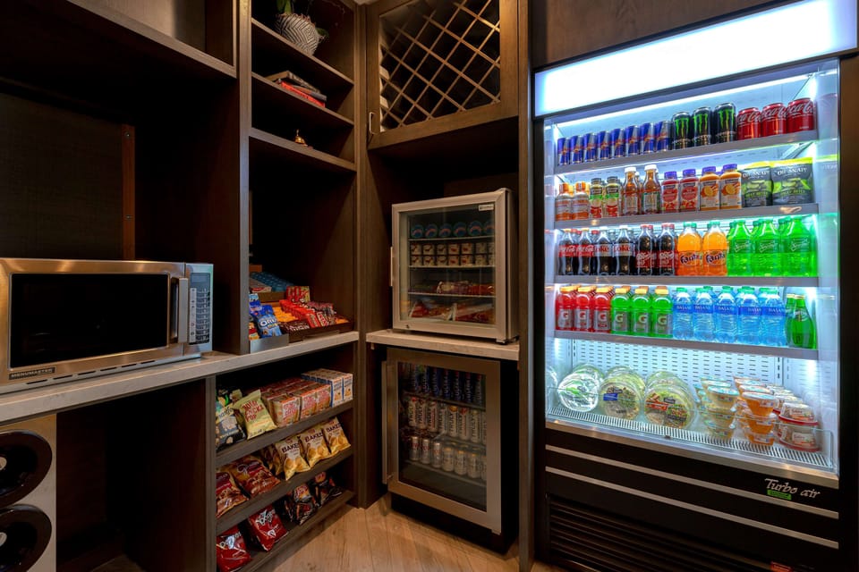 Snack bar