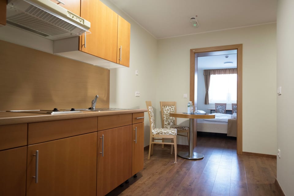 Apartment for 4 | In-room dining