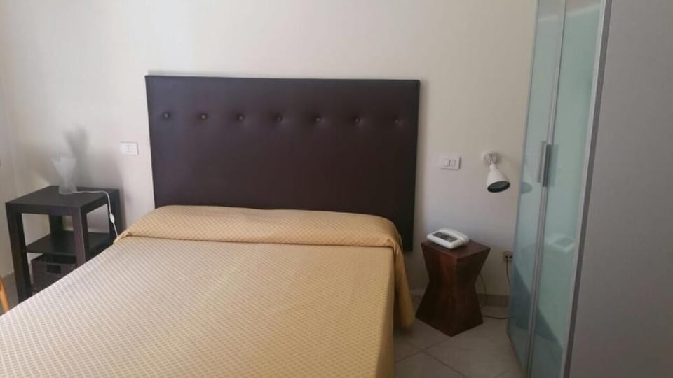 In-room safe, desk, free WiFi, bed sheets