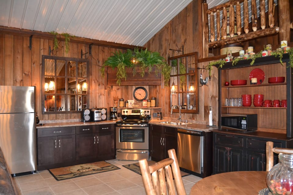 All new appliances, full kitchen