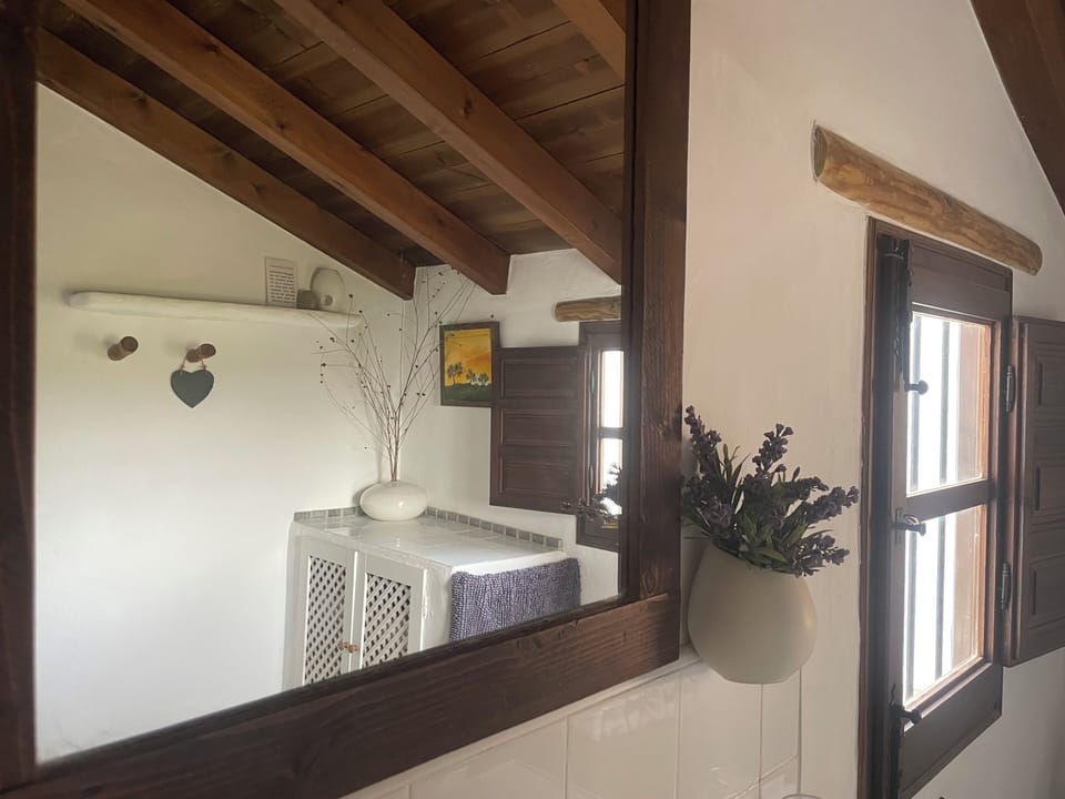 Main bathroom