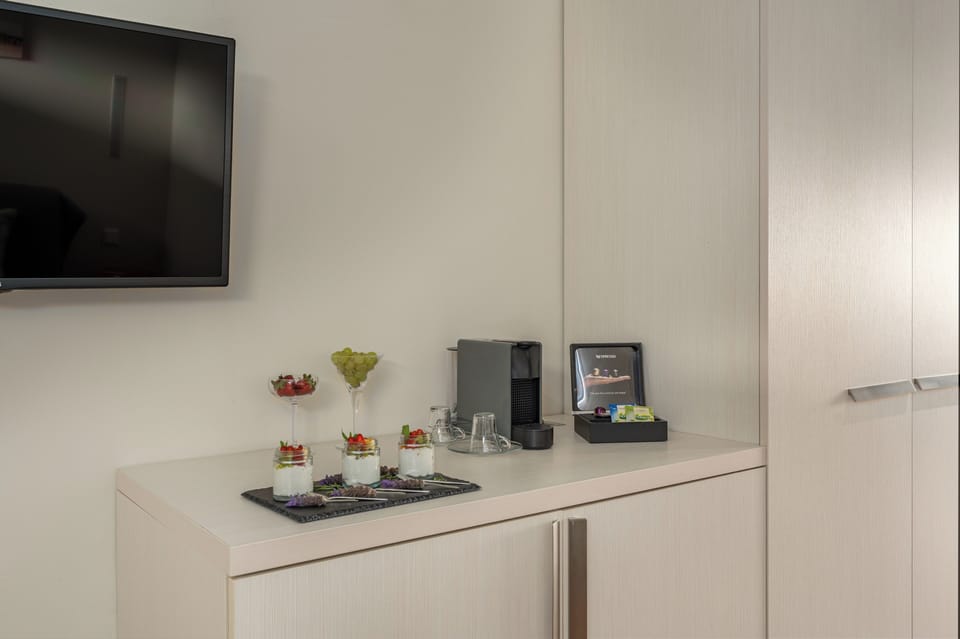 Penthouse Suite, Sea Front | Pillowtop beds, in-room safe, desk, blackout drapes