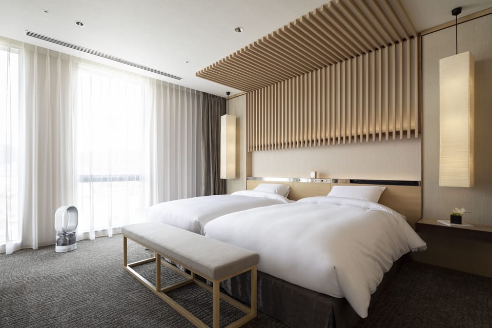 [NON SMOKING] Premium Suite | 1 bedroom, premium bedding, down comforters, in-room safe