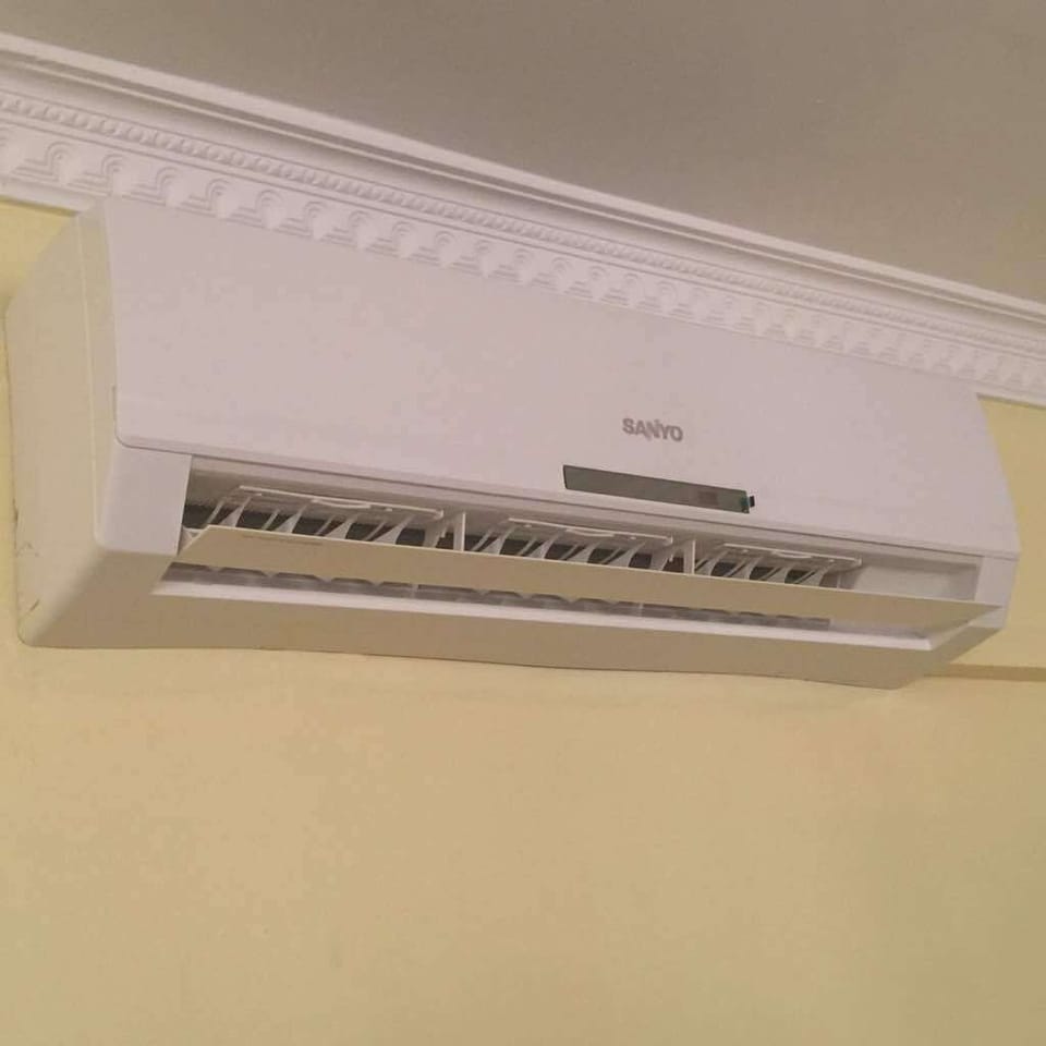 Basic Double Room, 1 Bedroom | Air conditioning