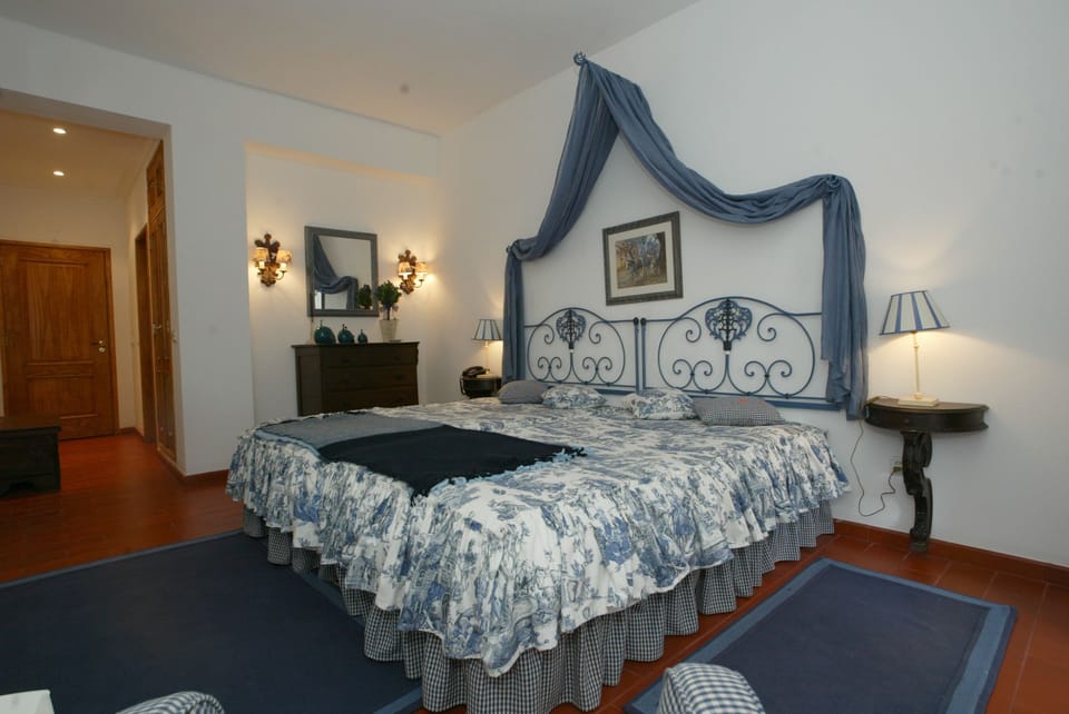 Double or Twin Room (Blue) | 1 bedroom, minibar, in-room safe, soundproofing
