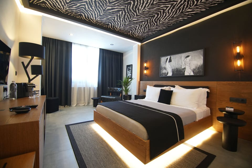 Double Room, Garden View | Bathroom | Shower, free toiletries, hair dryer, bathrobes