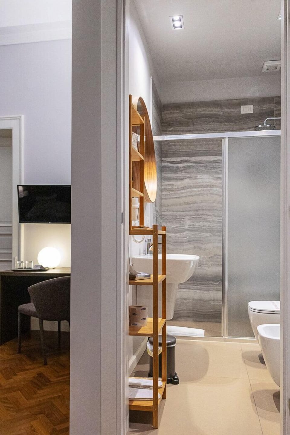 Deluxe Double Room, Multiple Beds, Non Smoking | Bathroom | Shower, rainfall showerhead, free toiletries, hair dryer