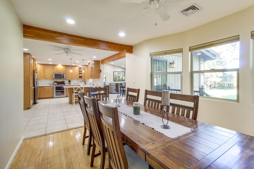 Dining Room | Dishes & Flatware Provided