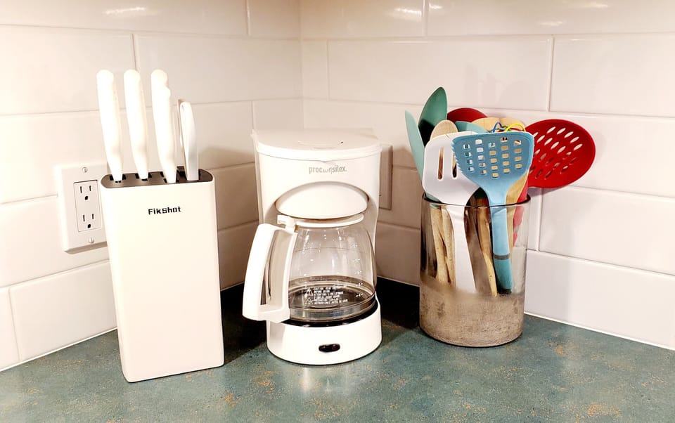 12 cup drip coffee maker that takes round filters