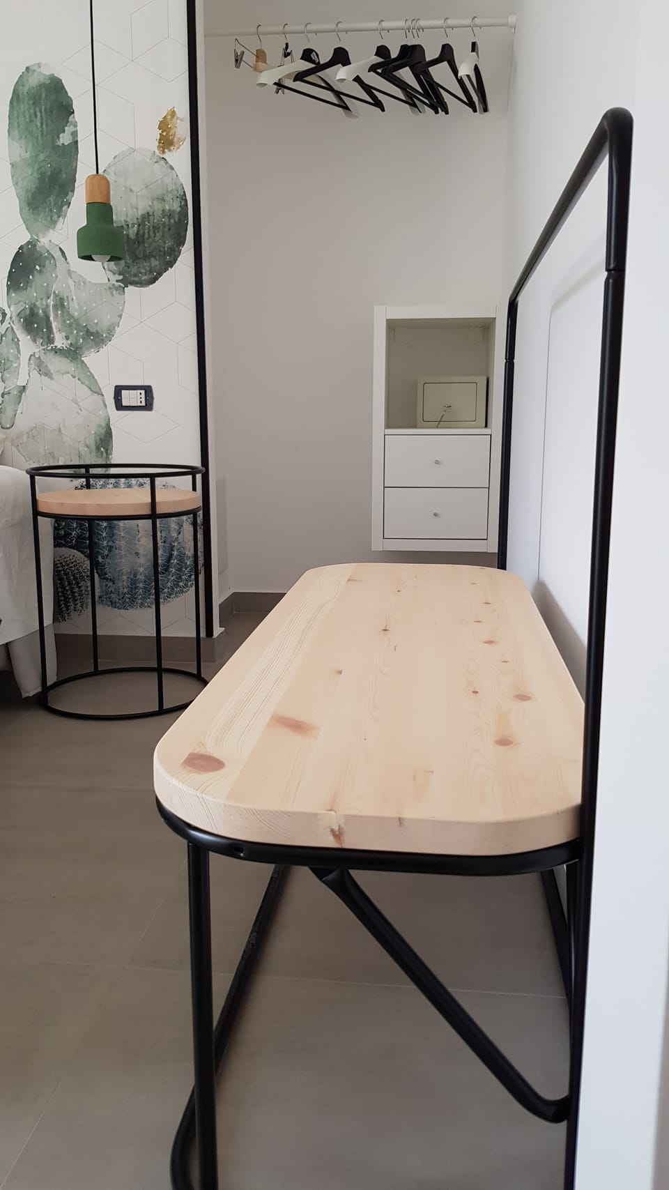 Triple Room, Multiple Beds, Non Smoking | In-room safe, individually decorated, individually furnished, desk