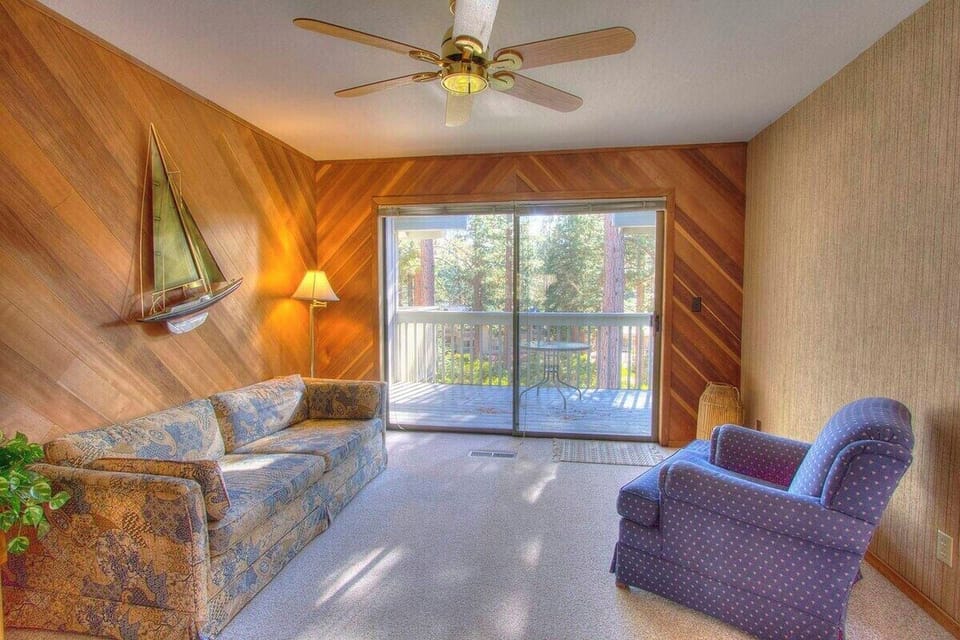 2nd Level- Family Room