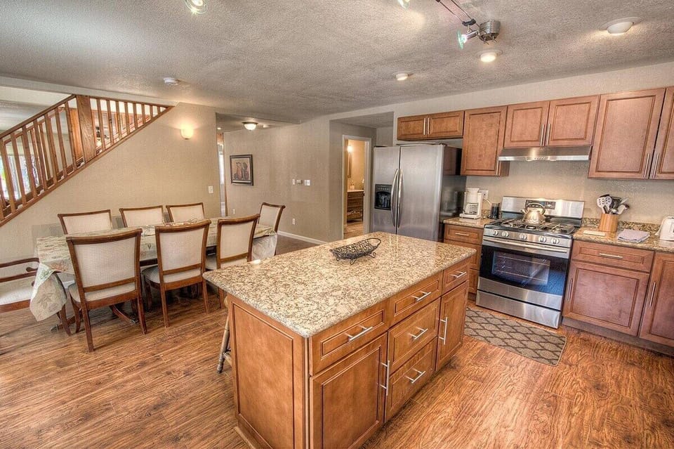 Main Level- Kitchen