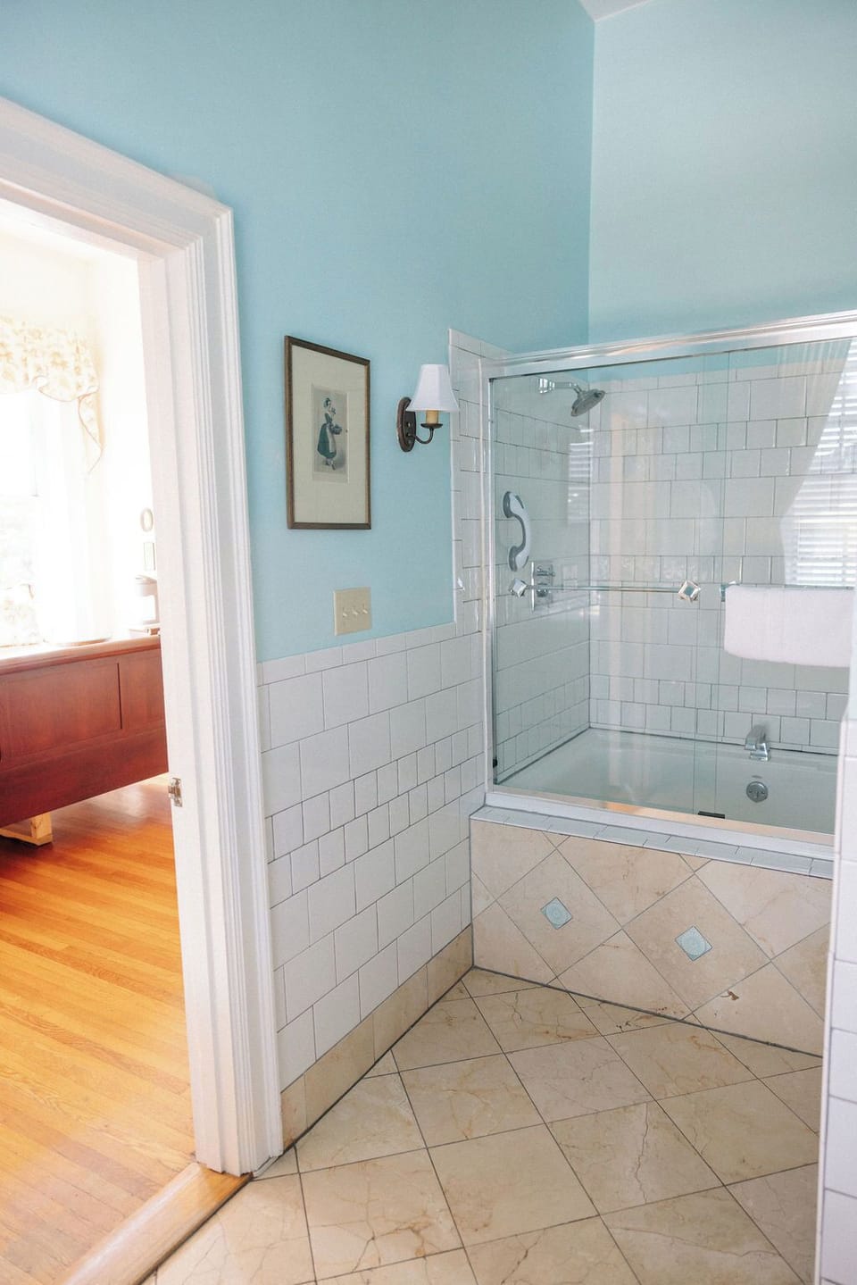 Betty Washington | Bathroom | Designer toiletries, hair dryer, towels, soap
