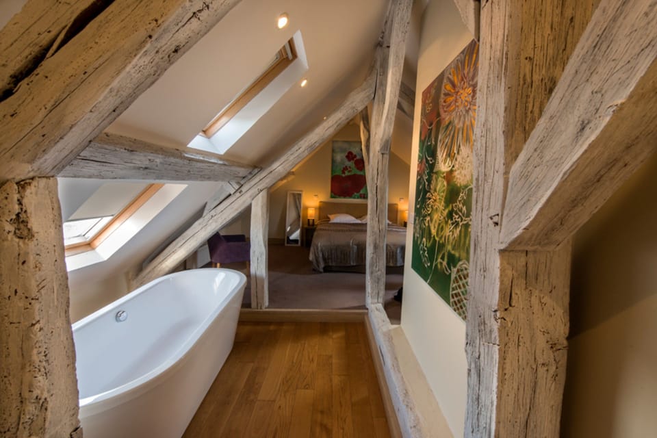 Family Triple Room | Deep soaking bathtub