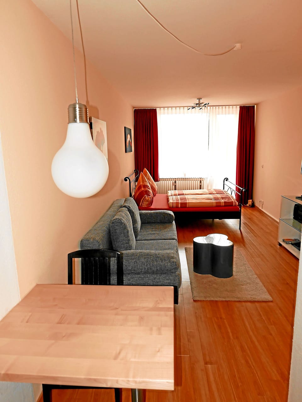 Apartment, 1 Bedroom, Non Smoking, Kitchenette | 1 bedroom, blackout drapes, iron/ironing board, WiFi (free)