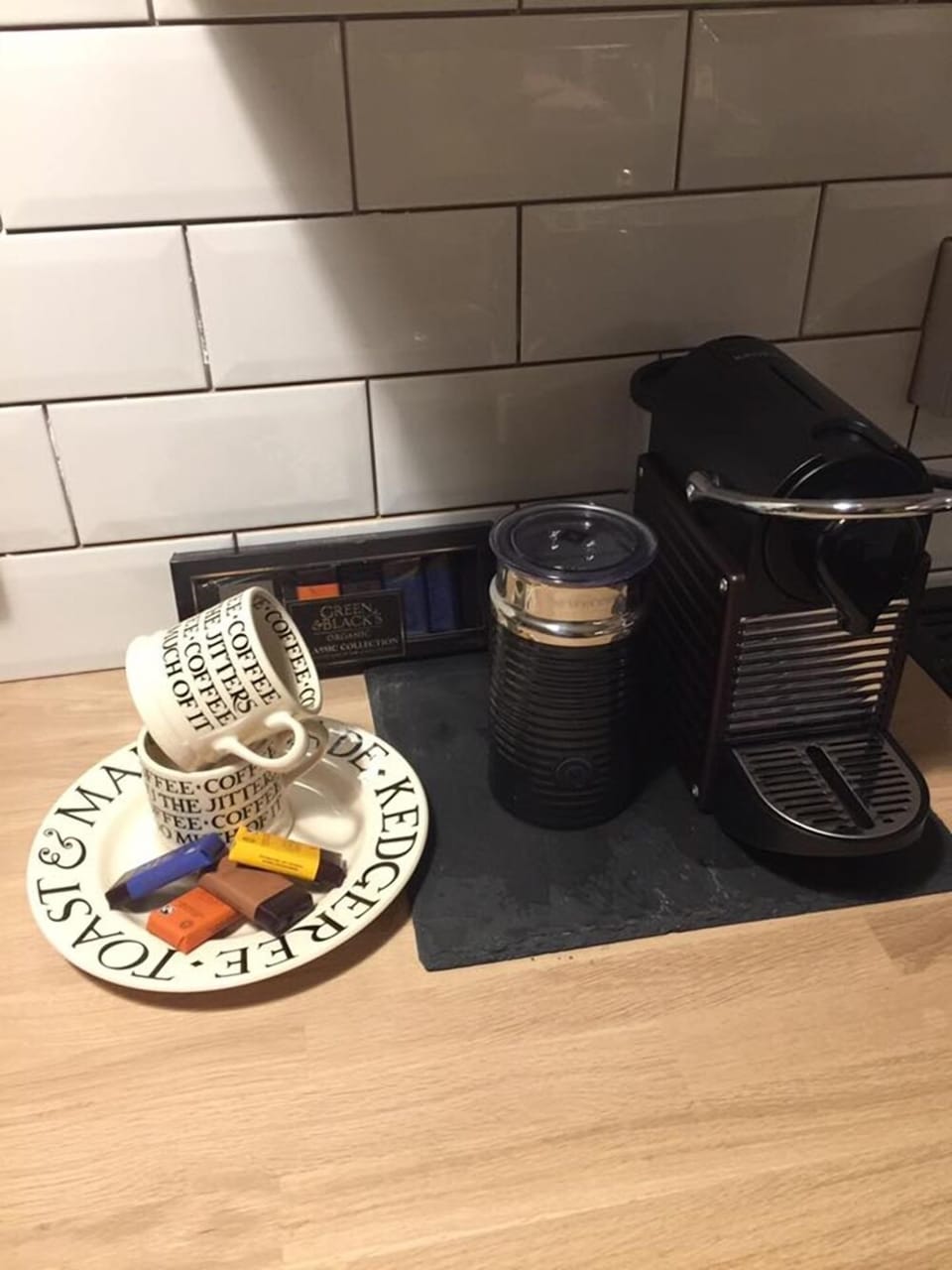 Cottage, 2 Bedrooms | Private kitchen | Fridge, microwave, oven, stovetop