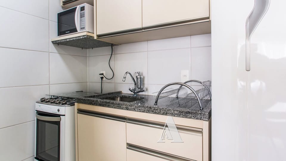 Apartment | Private kitchen | Fridge, microwave, oven, blender