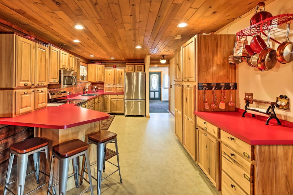 Kitchen | Fully Equipped