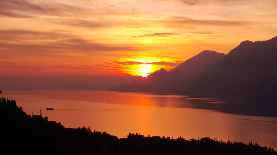  Apartment balcony view, heated swimming pool, air conditioning,parking area Apartment in Malcesine