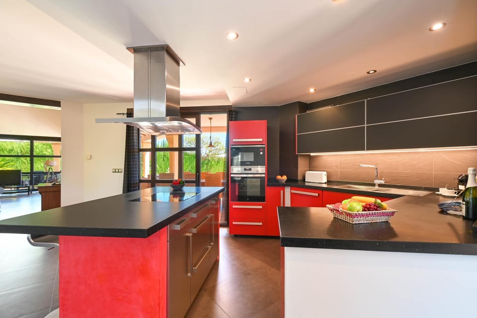 Open kitchen