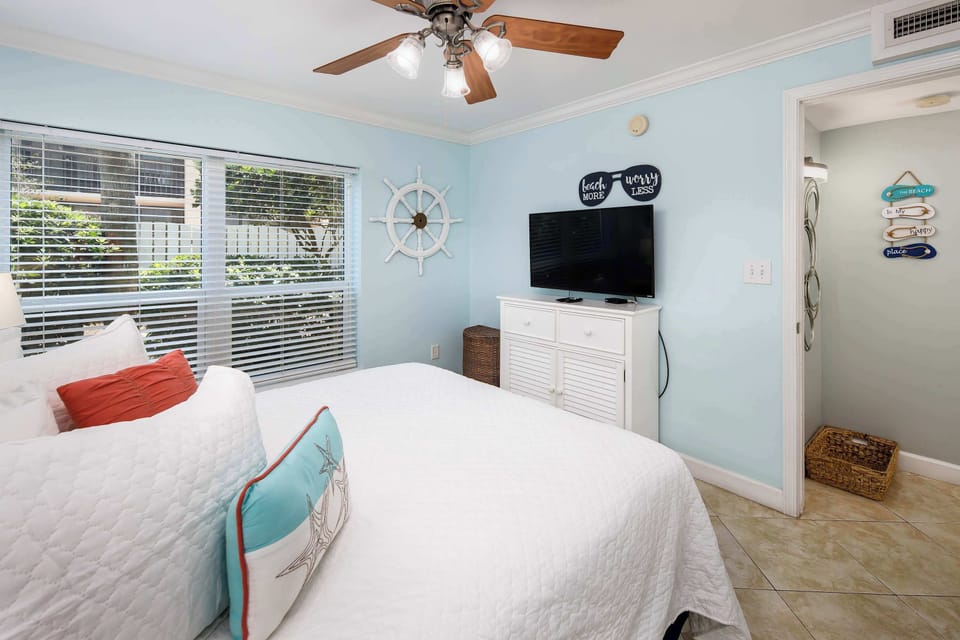Third bedroom with TV