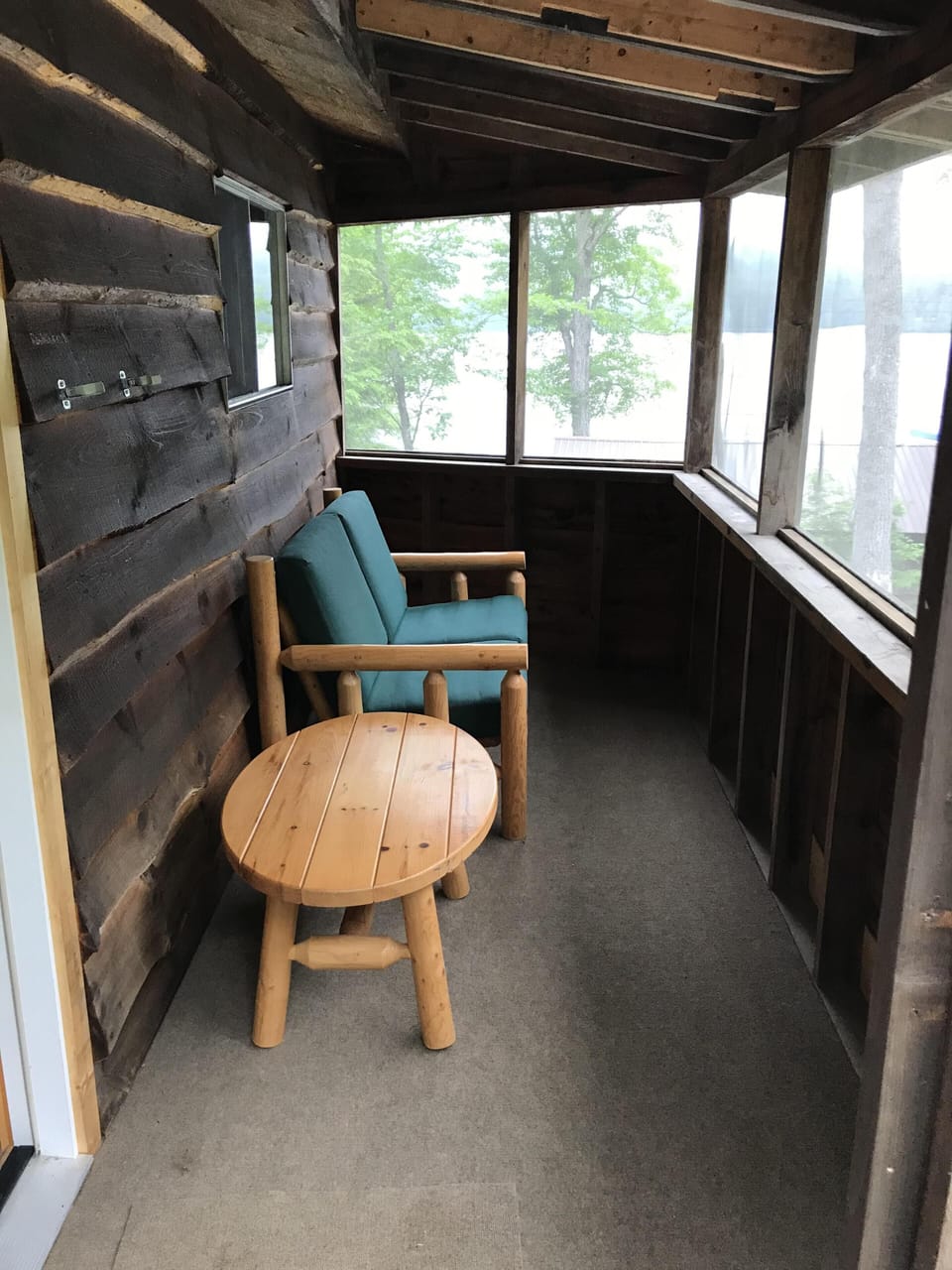 Screened in porch to enjoy your morning coffee.
