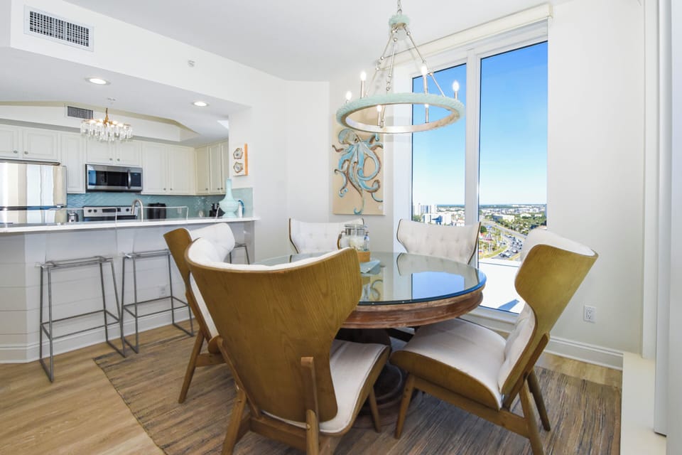 Silver Beach Towers East 1601 - Dining Area