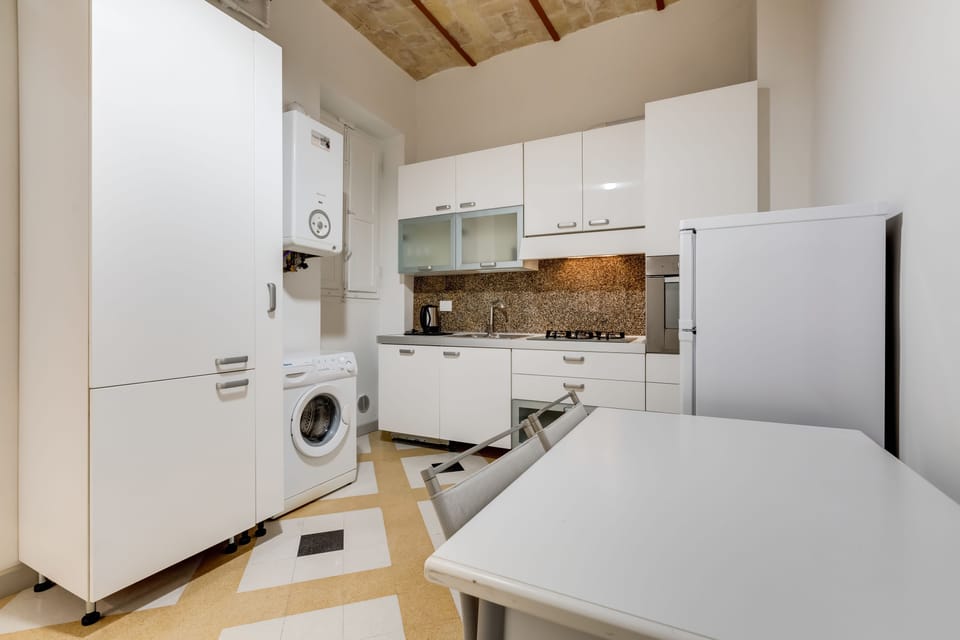 Apartment, 3 Bedrooms, 2 Bathrooms, City View | Private kitchen | Fridge, microwave, stovetop, dishwasher