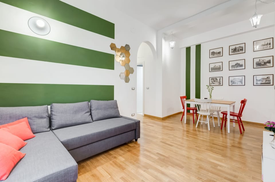Apartment, 2 Bedrooms, Non Smoking, Kitchen | Living area | Flat-screen TV