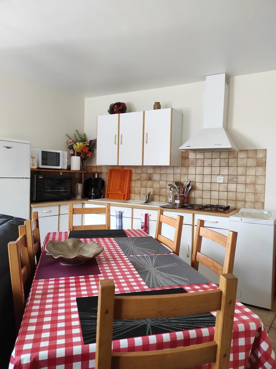 Microwave, electric kettle, toaster, highchair
