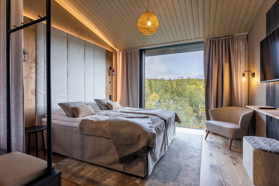 Superior room | Soundproofing, iron/ironing board, free WiFi, bed sheets