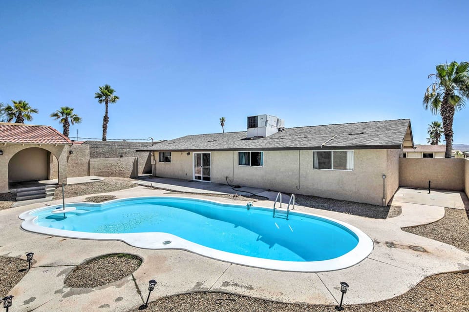 Backyard | Private Pool