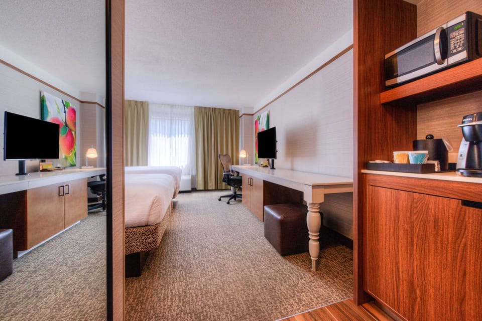 In-room safe, desk, laptop workspace, blackout drapes