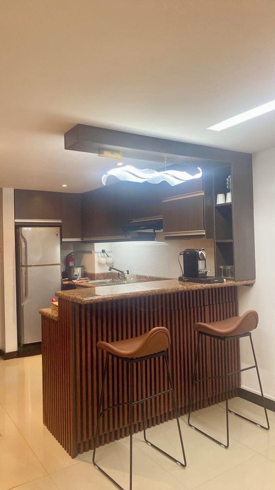 Family Loft | Private kitchen | Full-size fridge, microwave, oven, stovetop