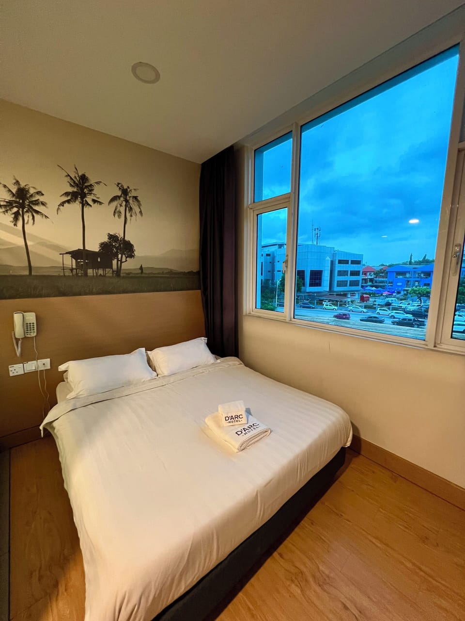 Comfort Double Room, 1 Queen Bed, Non Smoking, City View | Desk, laptop workspace, blackout drapes, iron/ironing board
