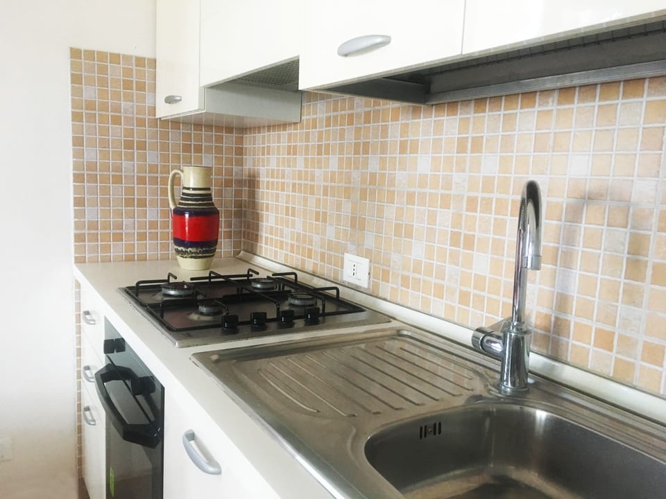 Comfort Villa, 1 Bedroom, Sea View | Living room | Flat-screen TV