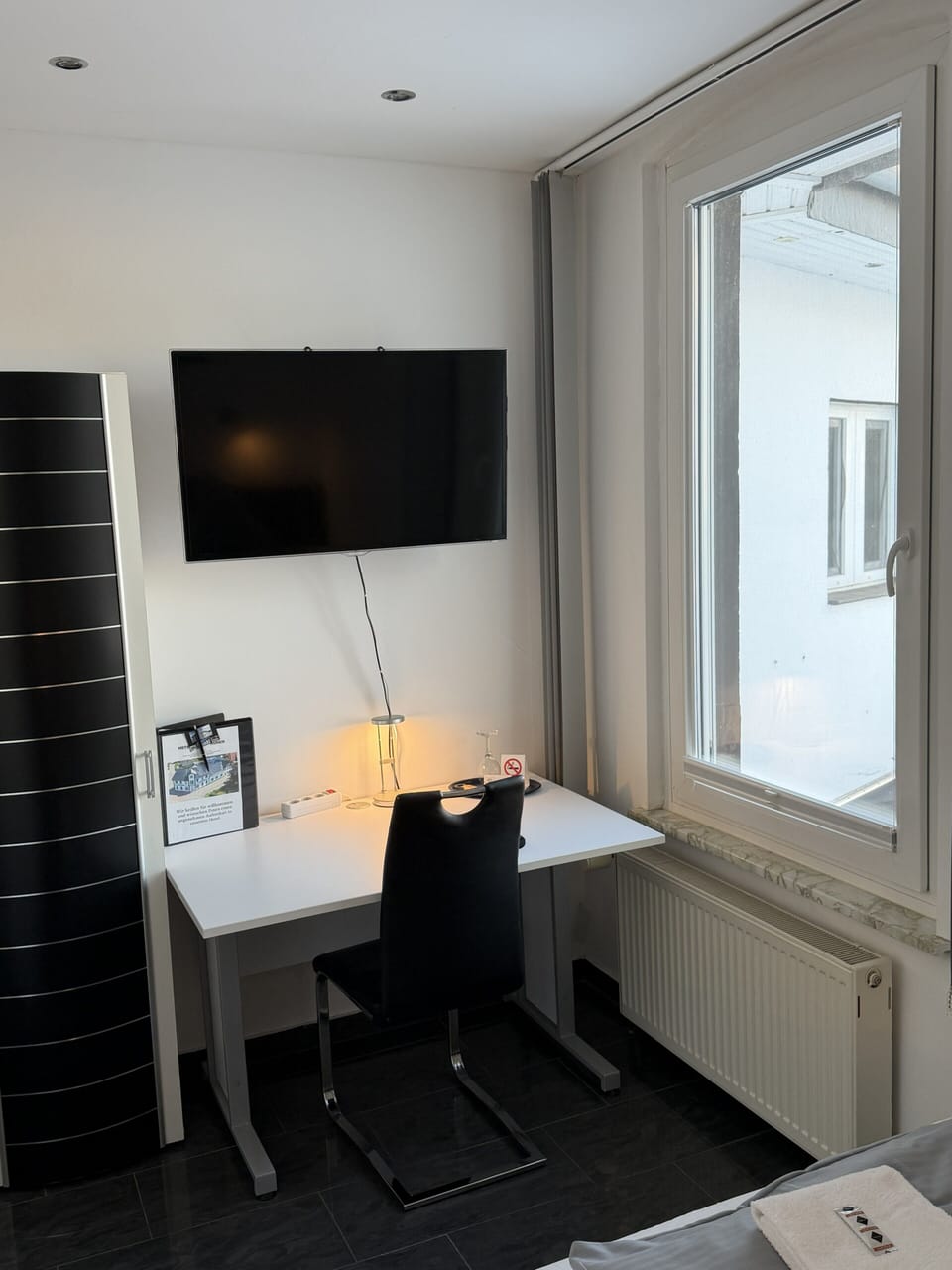 Hotel Rühen 24-hour check-in, free parking, guest kitchen Hotel in Wolfsburg