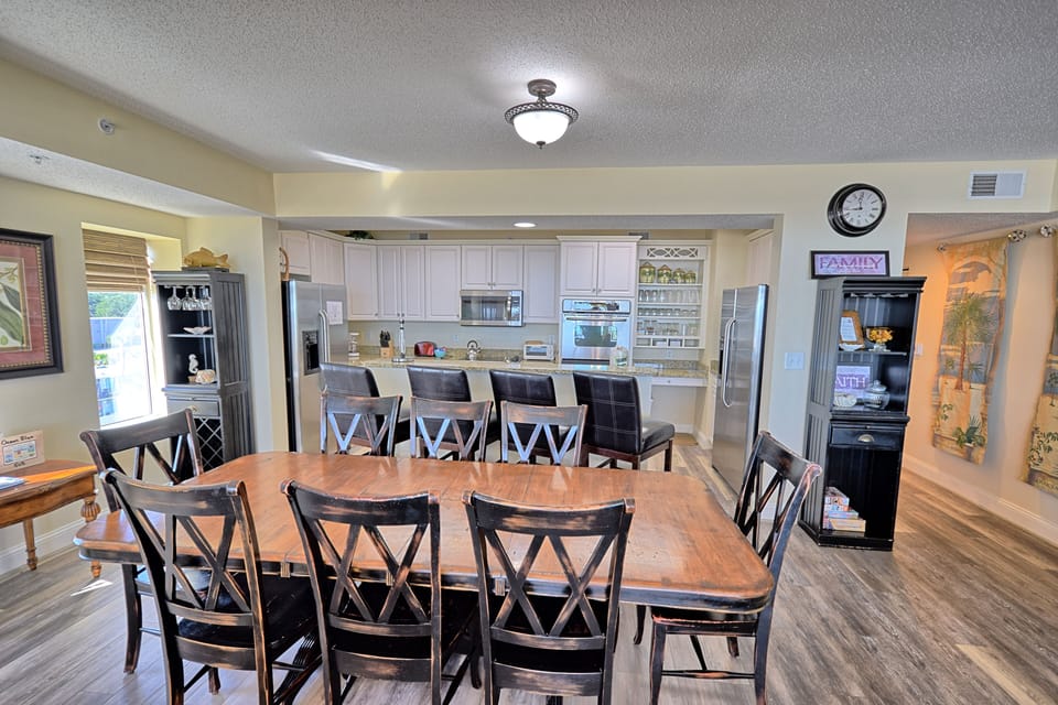 Dining Room and Kitchen