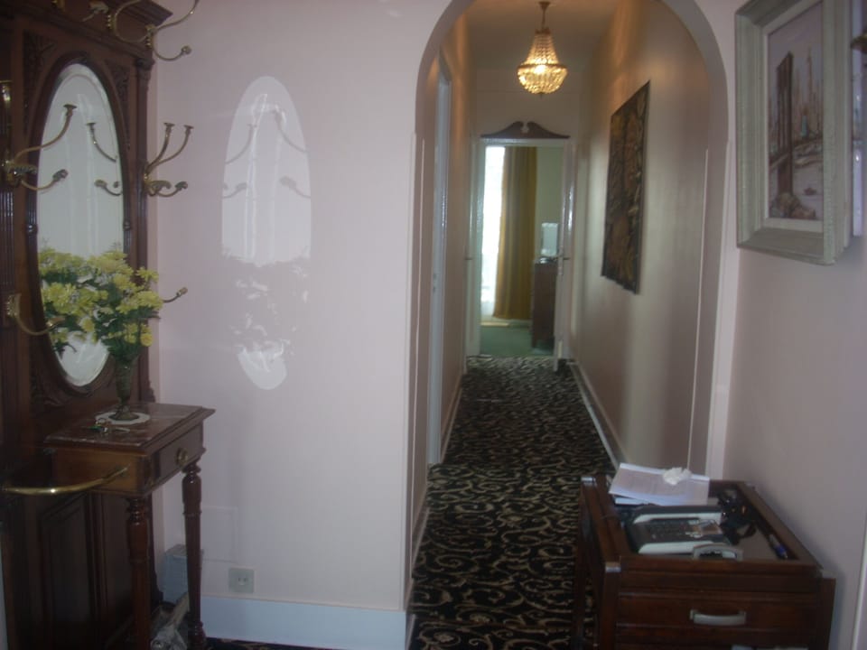 Entry way