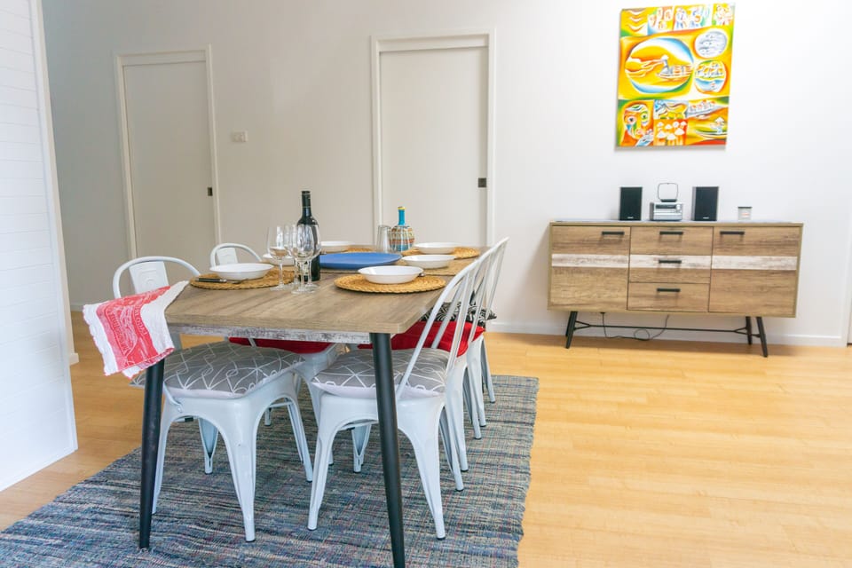 Casual dining