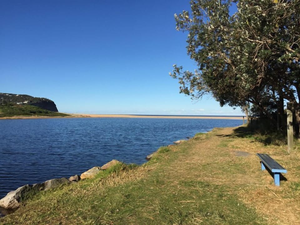Stroll to Cockrone Lagoon 