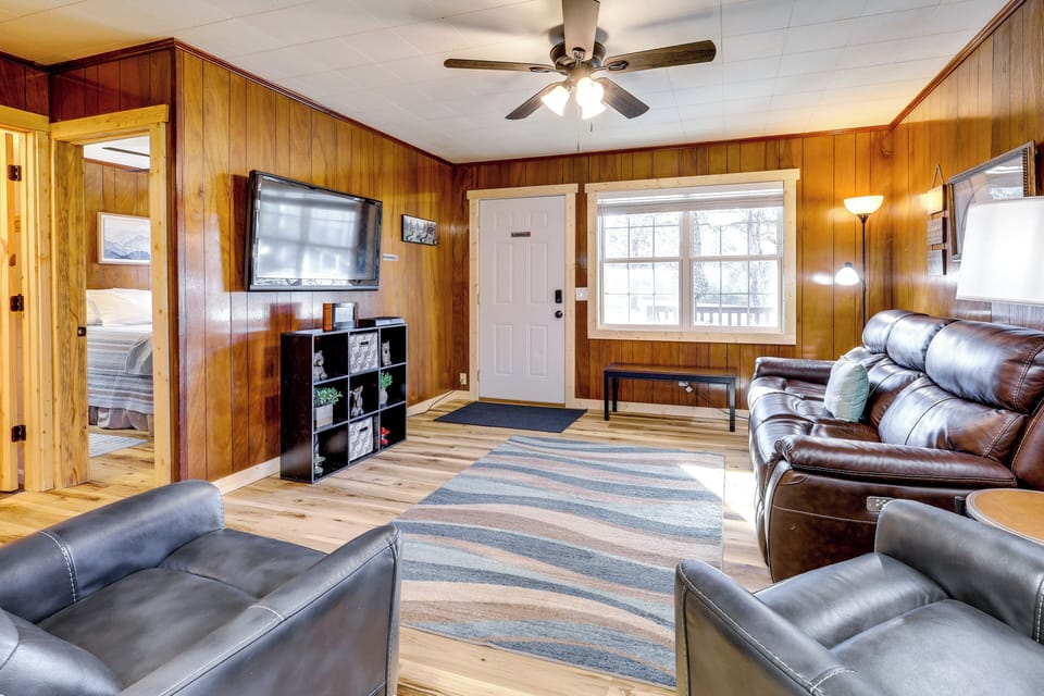 Living Room | Pet-Friendly w/ Fee