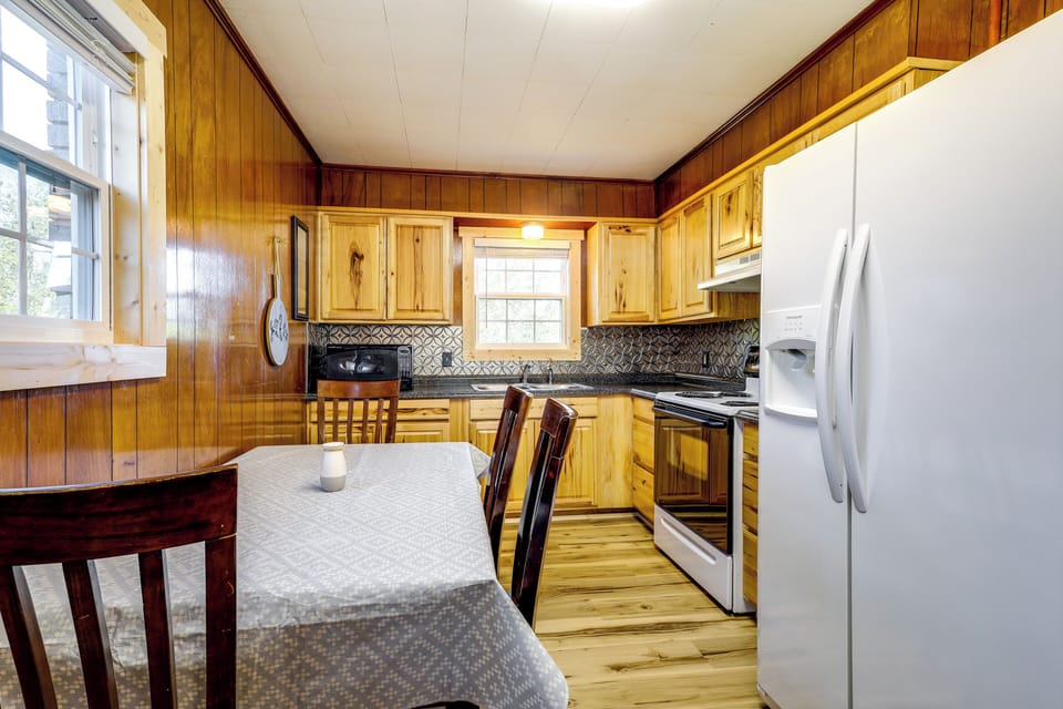 Well-Equipped Kitchen