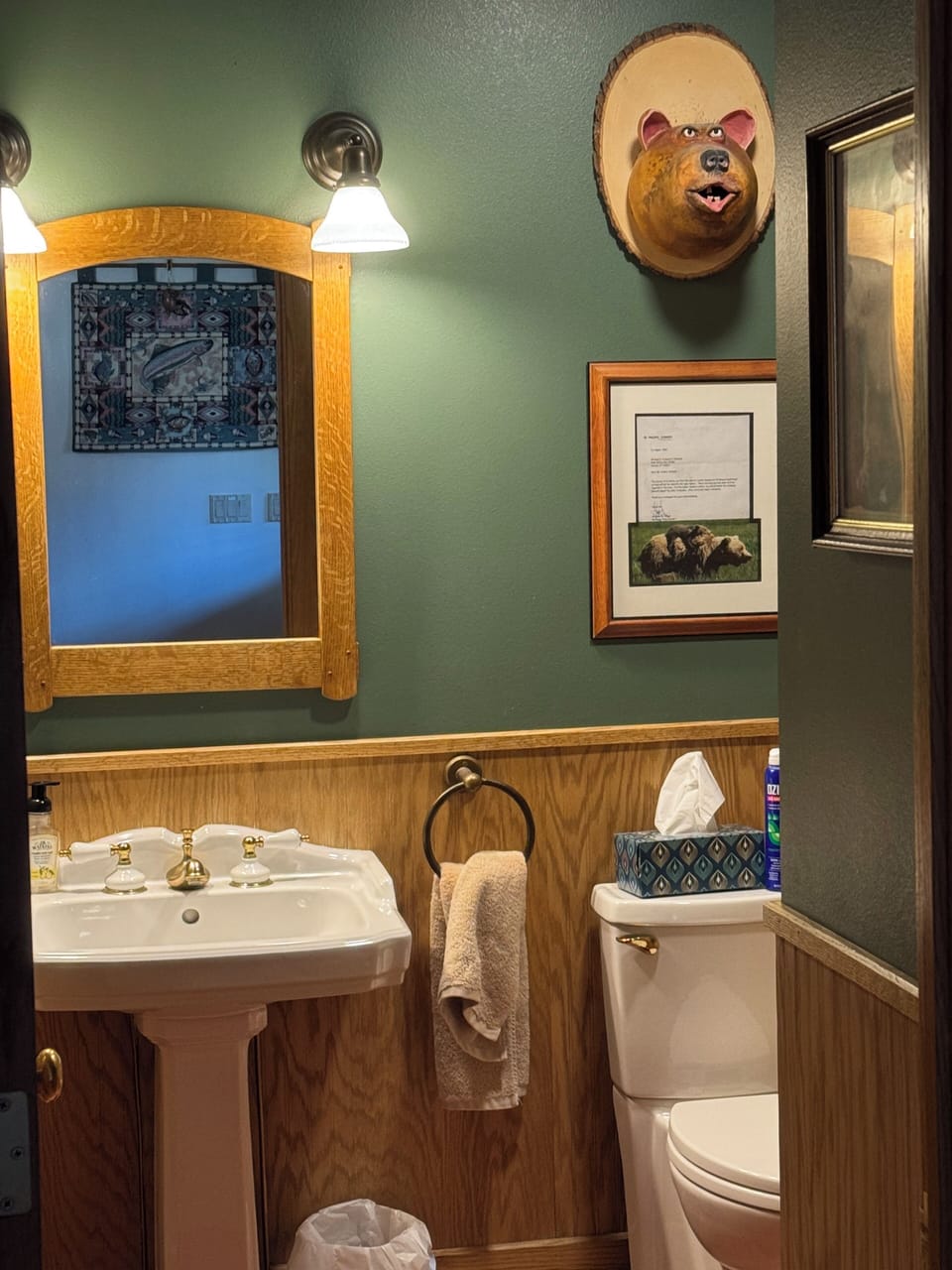 Entry half-bath.