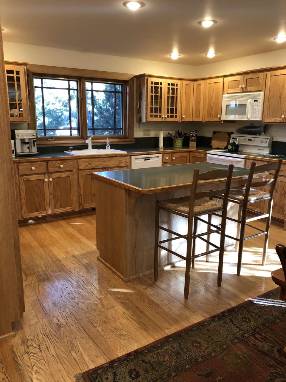 Kitchen equipped with it all!