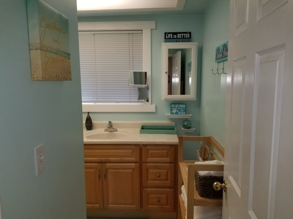 Lovely and spacious bathroom upstairs.