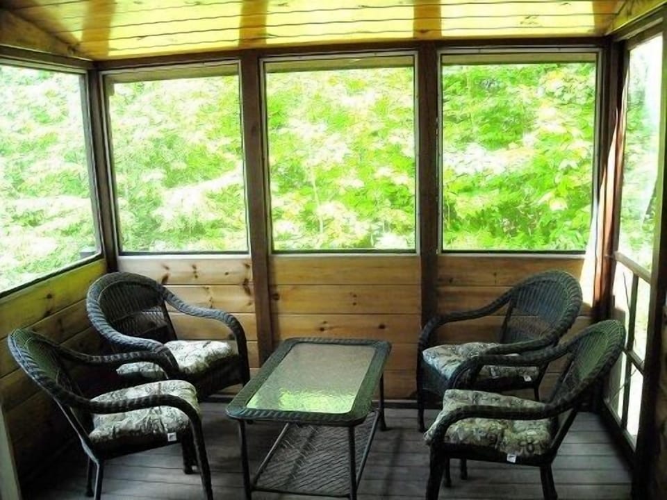 Screen Porch