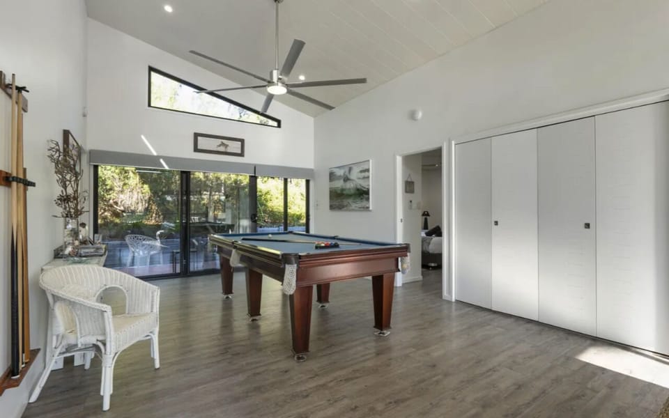 Open plan pool table / living room