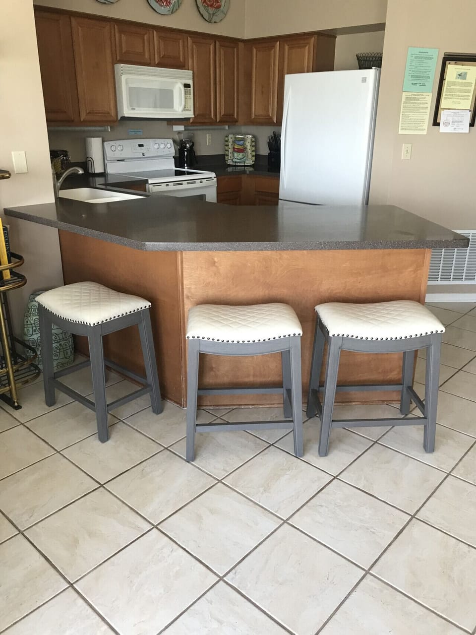 Kithen counter seating